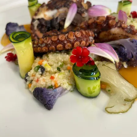 De La Jetée Hotel *