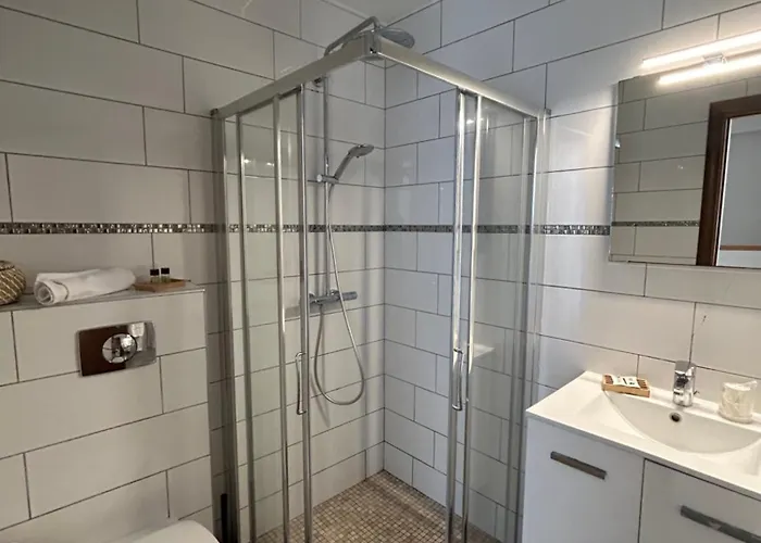 Hotell De La Jetee Centuri