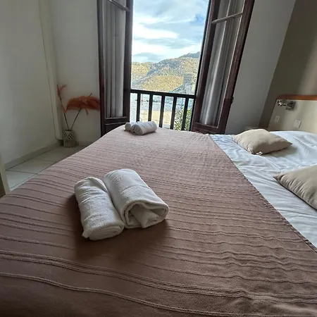 Hotel De La Jetee Centuri