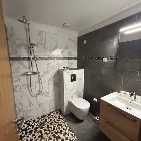 De La Jetee Hotel Centuri