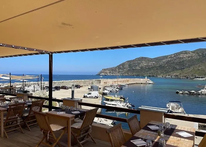 Hotell De La Jetee Centuri